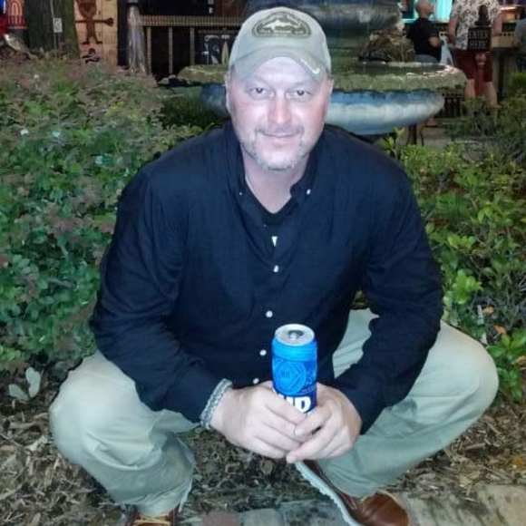 Meet your Posher, Lindsey - Picture 2 of 8